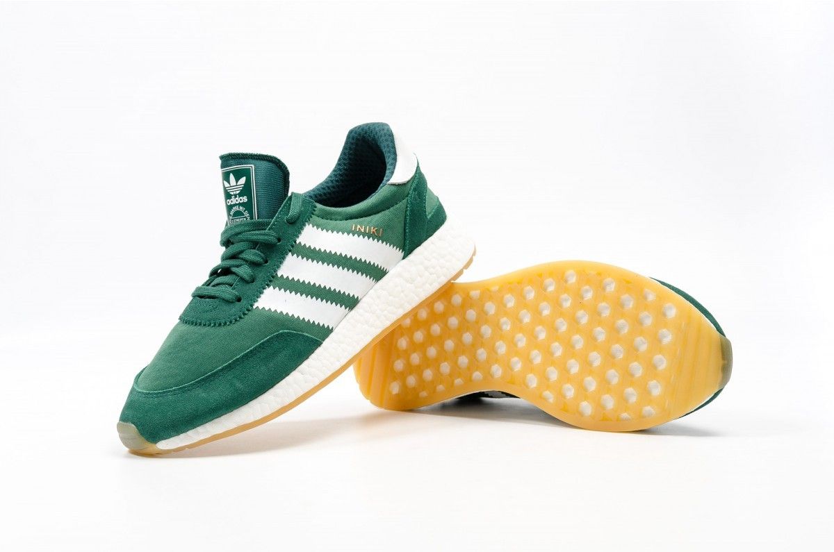 Adidas Iniki Runner зеленые (40-44)