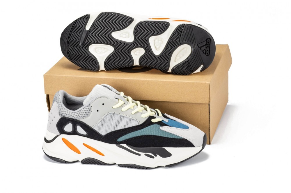 Adidas Yeezy Boost 700 Wave Runner