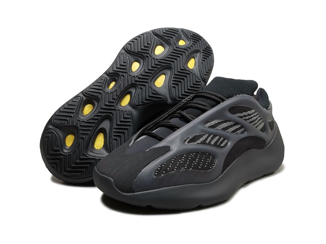 Adidas Yeezy Boost 700 V3, черные, текстиль, мужские