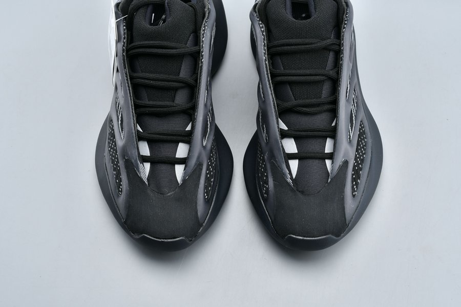 Adidas Yeezy Boost 700 V3 Alvah